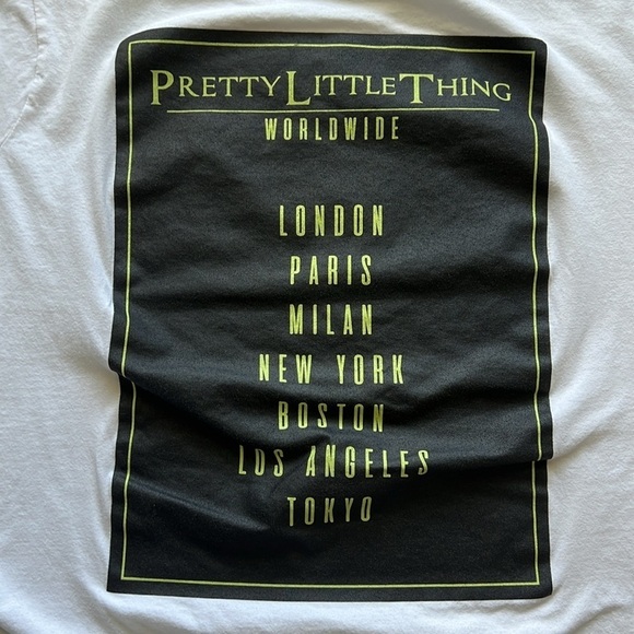 PrettyLittle Thing Worldwide Graphic Tee Size 10 - Picture 5 of 5
